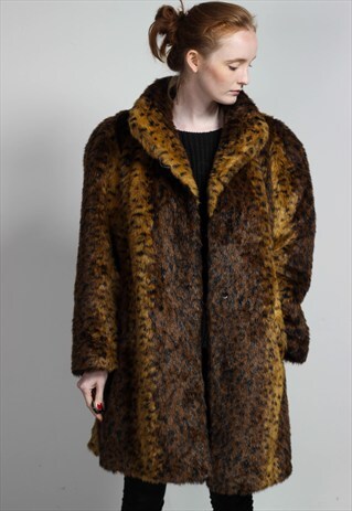 VINTAGE OVERSIZED FAUX FUR JACKET