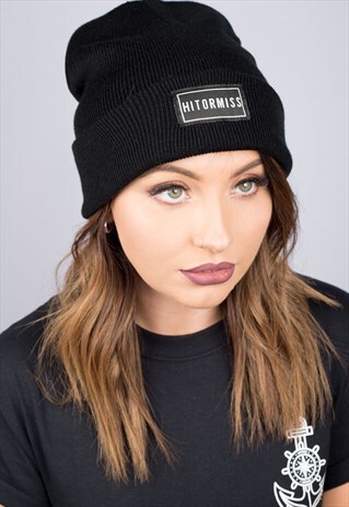 HOM LABEL BLACK BEANIE