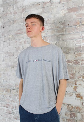 VINTAGE TOMMY HILFIGER T-SHIRT