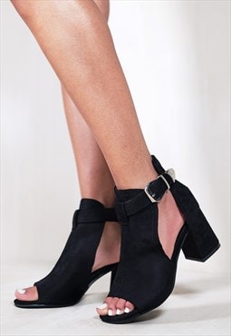 Lisa block heel with side buckle open toe front in black