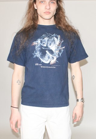 VINTAGE 90S TASMANIA KOALA PRINT T-SHIRT IN NAVY BLUE