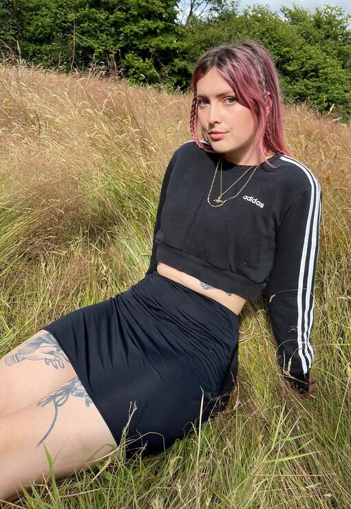garment image
