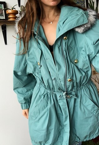VINTAGE 80S EGSHELL MOUNTAIN WEAR SKI JACKET COAT PUFFER