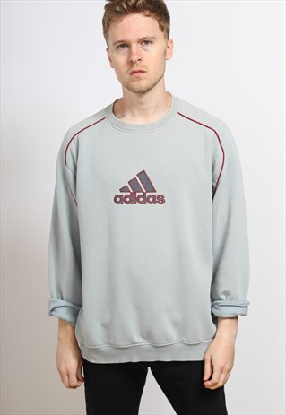 VINTAGE ADIDAS SWEATSHIRT