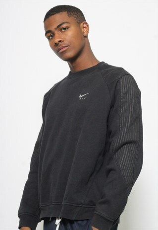 VINTAGE NIKE SWEATSHIRT