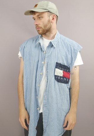 VINTAGE TOMMY JEANS DENIM VEST SHIRT IN BLUE WITH BIG LOGO