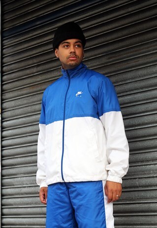 VINTAGE NIKE WHOLE TRACKSUIT (WITH TROUSERS)