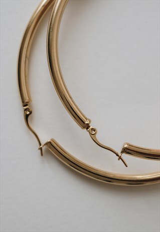 RETRO STYLE LARGE HOOP EARRINGS GOLD