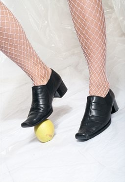 Vintage leather shoes 90s black block heel pointed shoes