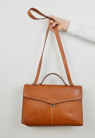 LEATHER SHOULDER BAG