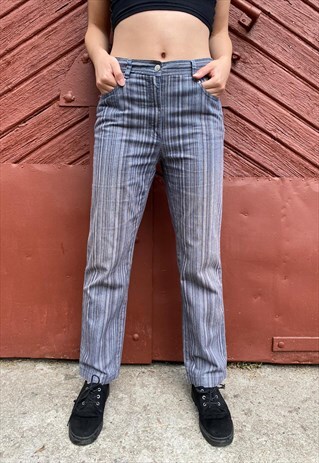 VINTAGE 90S STRIPED BLUE
