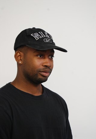 VINTAGE NIKE CAP