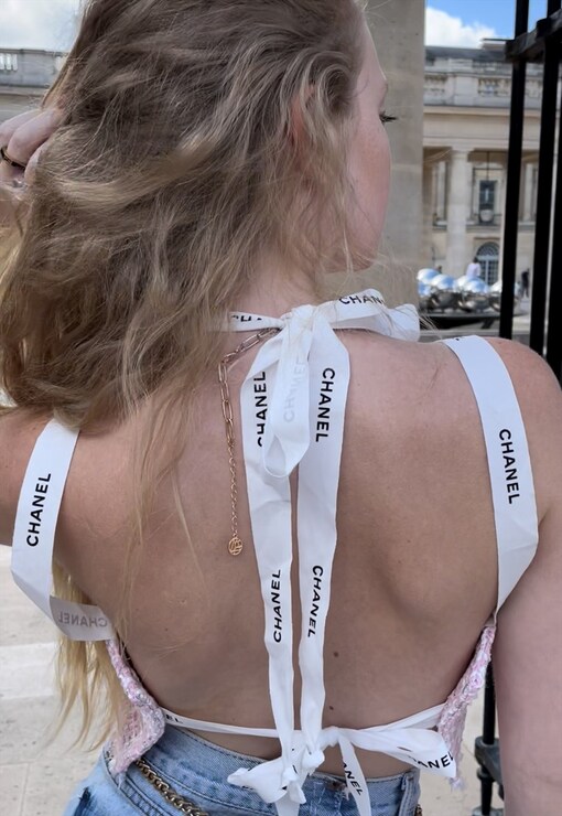 garment image
