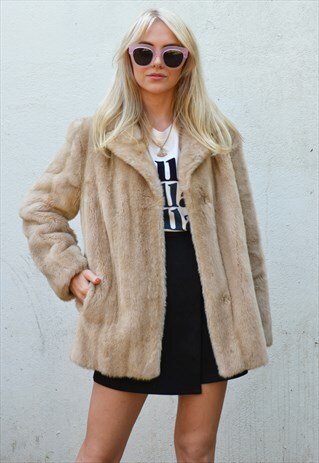 VINTAGE 60S LIGHT CREAM BLONDE FAUX FUR JACKET / COAT