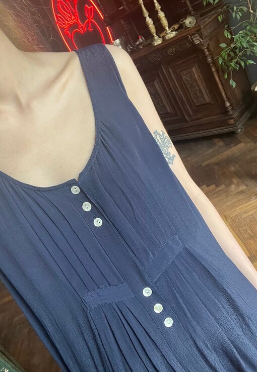 garment image