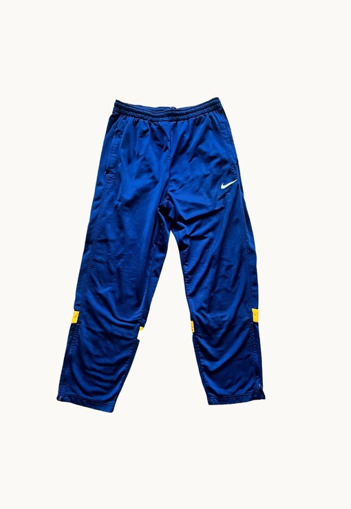 garment image