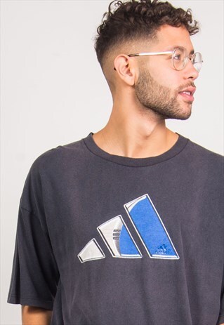 VINTAGE 90'S ADIDAS T-SHIRT