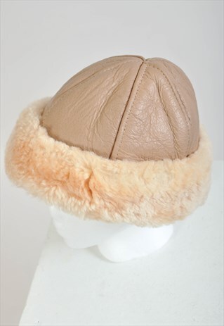 Vintage 90s real leather shearling hat in beige