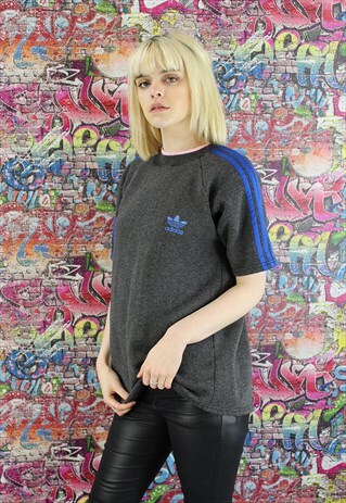 VINTAGE ADIDAS 90S SWEATSHIRT. BRANDED SPORTSWEAR.
