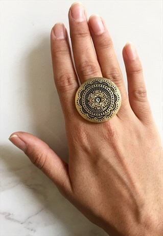 ROUND MANDALA STATEMENT RING ANTQIUE BRASS GOLD FINISH