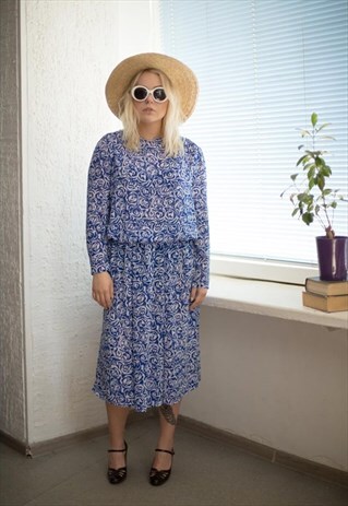 VINTAGE 80'S MIDI WHITE/BLUE PATTERNED LONG SLEEVED DRESS