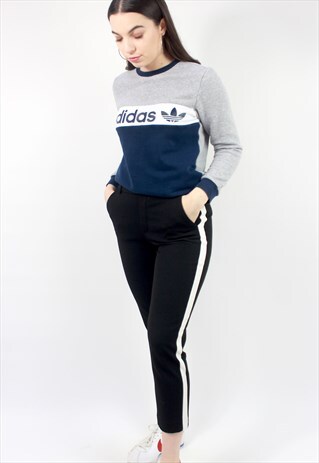 90'S RETRO SPELL-OUT SWEATSHIRT
