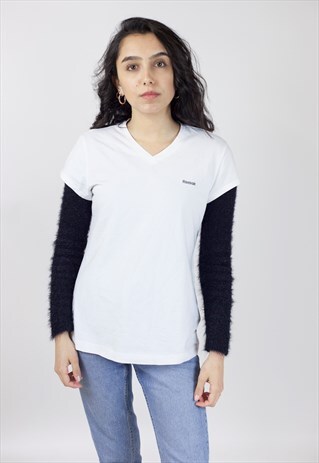 VINTAGE REEBOK WHITE V-NECK T-SHIRT
