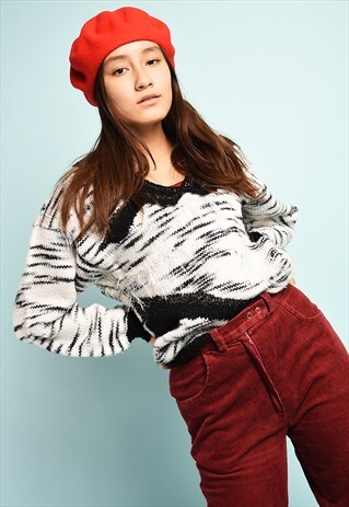 VINTAGE 80S FLUFFY JAZZY HANDKNITTED OVERSIZED JUMPER