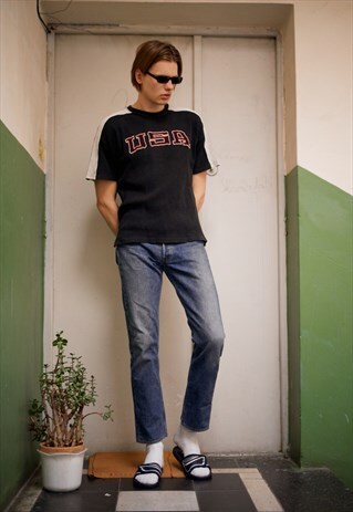 VINTAGE LEVIS JEANS FROM 90S