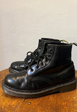 Vintage Dr Martens boots in Deep Blue UK 4