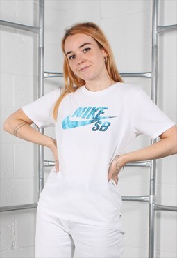 Vintage Nike T-Shirt in White with Tick Logo Small