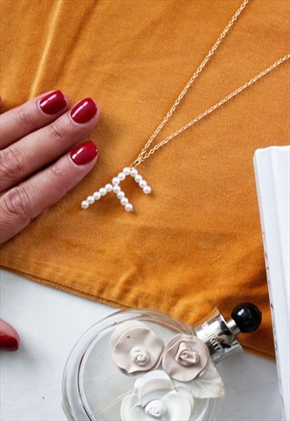 PEARL MONOGRAM INITIAL 'F' GOLD CHAIN STATEMENT NECKLACE
