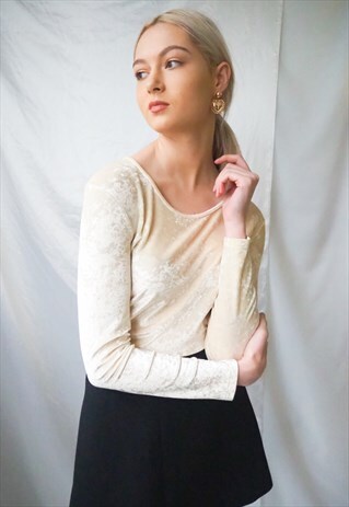 VINTAGE CREAM CRUSHED VELVET TOP