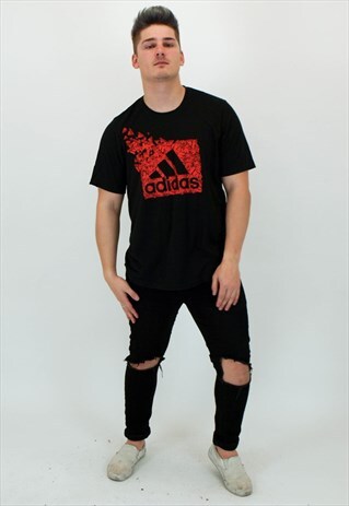 VINTAGE ADIDAS T-SHIRT