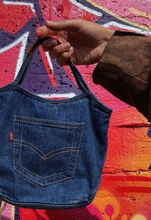garment image