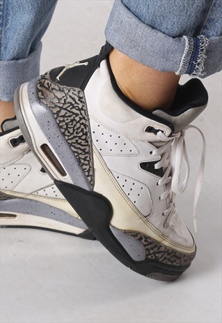 AIR JORDON HI TOPS TRAINERS UK 6, EUR 40. (ECF)