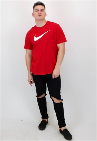 VINTAGE NIKE T-SHIRT