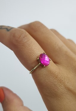 Magenta Y2K Pink Oval Gem Stone Ring w Gold Band