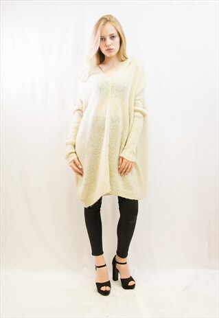 OVERSIZE JUMPER DRESS WITH HOODY
