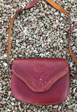 VINTAGE 90'S CHERRY LEATHER SADDLE BAG