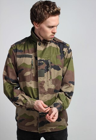 VINTAGE ARMY MILITARY CAMO JACKET