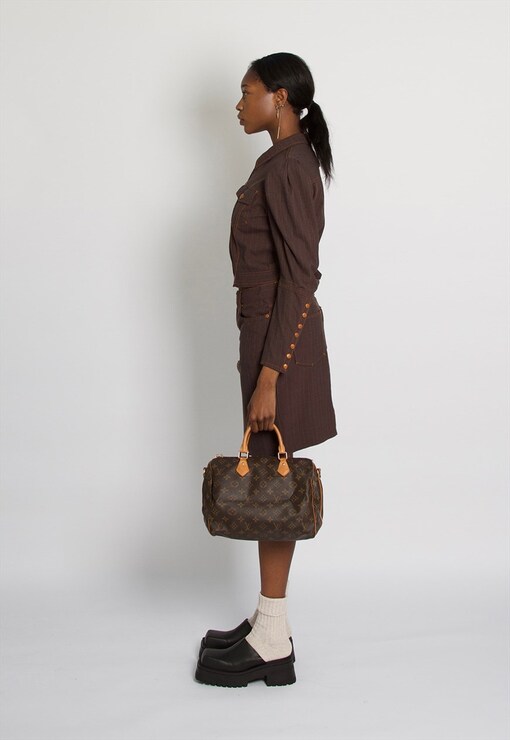 garment image