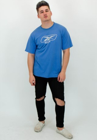 VINTAGE REEBOK T-SHIRT