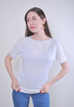 Retro white minimalist tshirt with abstract embroidery 