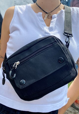 VINTAGE INSPIRED BAG CROSS BODY IN BLACK WITH ZIPPER DETAILS
