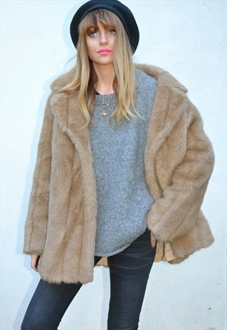 VINTAGE 1960S LIGHT BROWN BLONDE FAUX FUR COAT