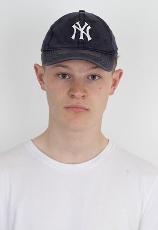 VINTAGE BASEBALL CAP