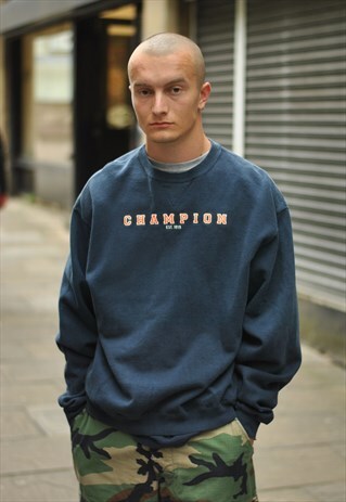 90S CHAMPION SPELL OUT SWEATER