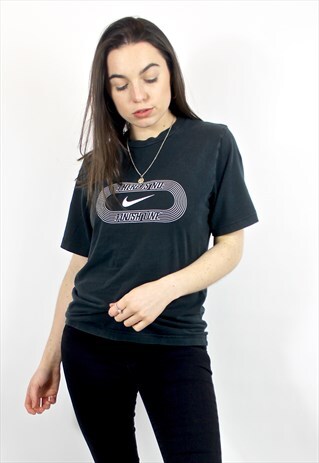 90'S VINTAGE BLACK & WHITE SPELL-OUT LOGO T-SHIRT