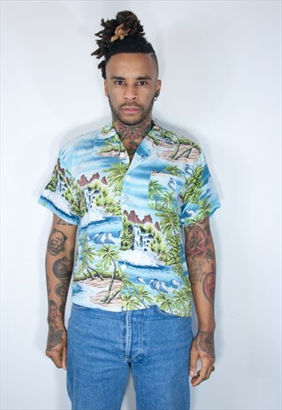 VINTAGE HAWAIIAN CRAZY PATTERNED SHIRT